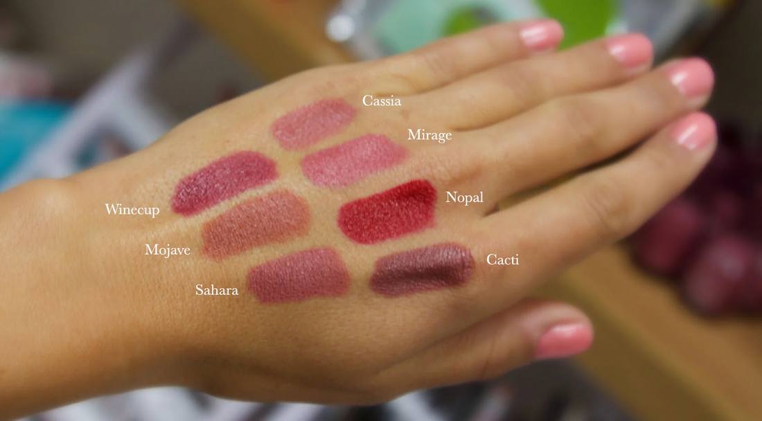 Lip Balm vs Lip Gloss: What’s the Difference