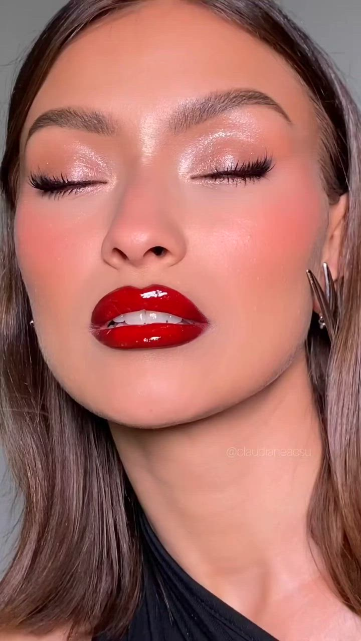 Bold red lip